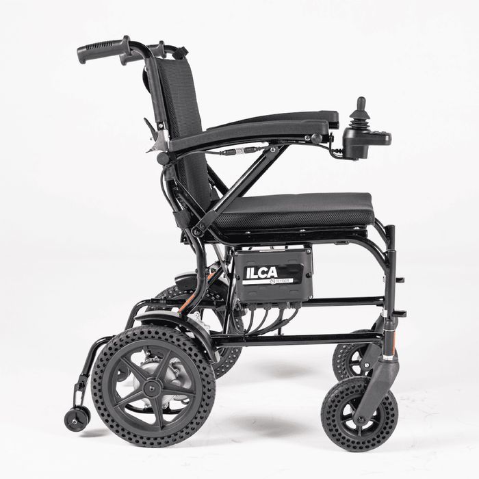 Silla Ilca eléctrica plegable ultra ligera perfecta para movilidad interior por tener un ancho de 55cm